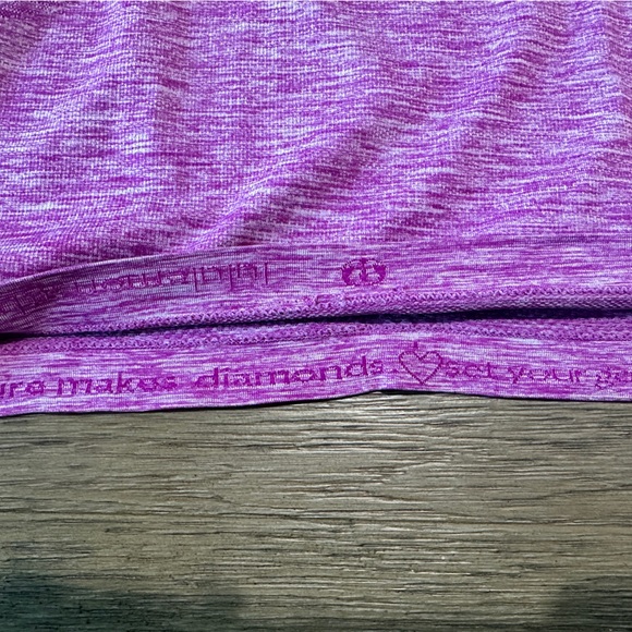Lululemon Women’s Swiftly Tech Short Sleeve T-Shirt Size 4 Purple - Picture 3 of 6